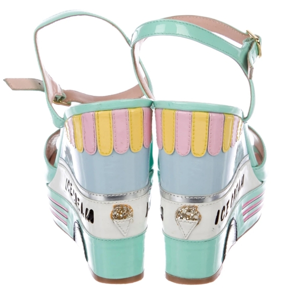 Dotty Ice Cream Wedges - Picture 4 of 12